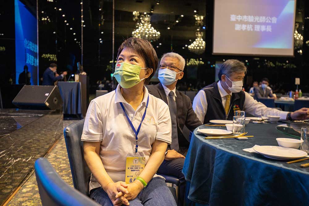 臺中市驗光師公會,會員代表大會暨繼續教育課程,邁向800人的會員數! 18 臺中市驗光師公會,會員代表大會暨繼續教育課程,邁向800人的會員數!