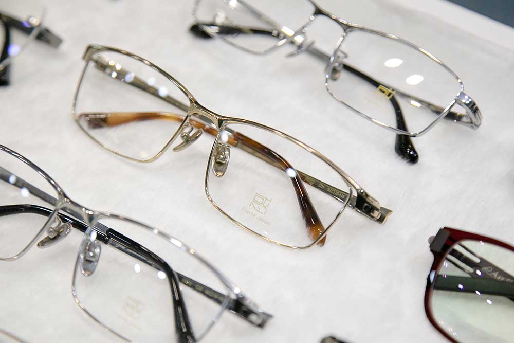 穿梭在嘉義無數日子的眼鏡店 - 嘉佳眼鏡,眾多精品眼鏡品牌進駐,掌握現代風格,讓店務擁有輕奢感 8 穿梭在嘉義無數日子的眼鏡店 - 嘉佳眼鏡,眾多精品眼鏡品牌進駐,掌握現代風格,讓店務擁有輕奢感