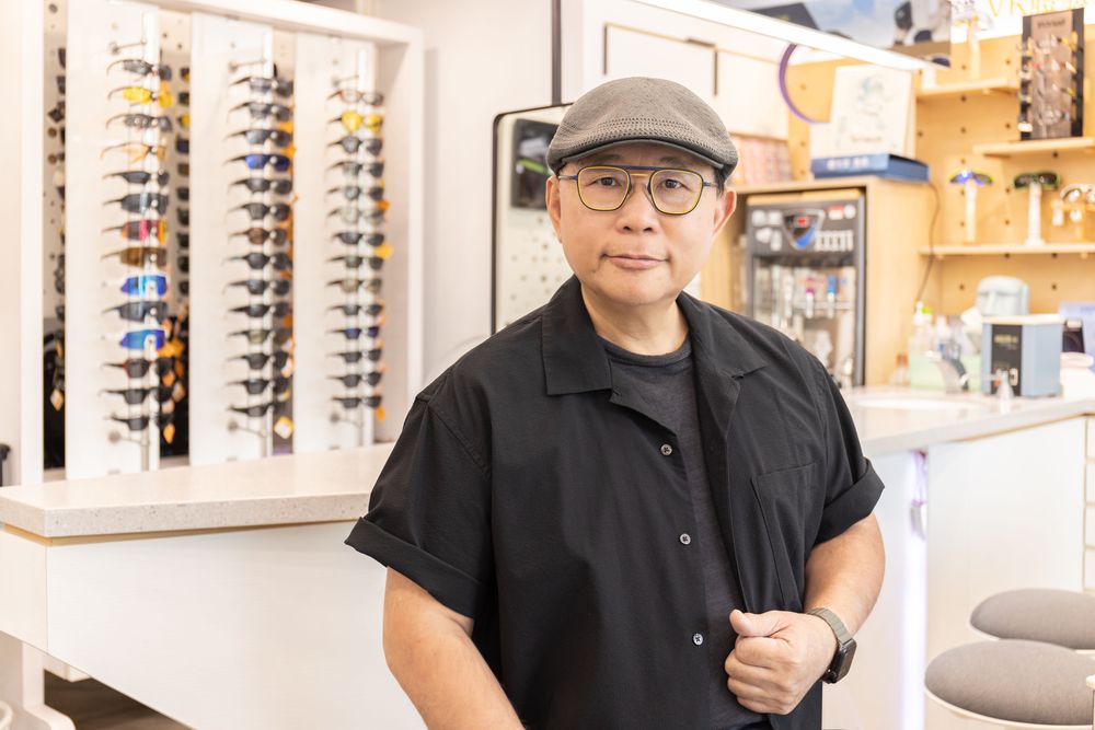 【墨爾本眼鏡】個性化眼鏡商品，陳建豪老師擁有豐富經驗，提供專業且親切的服務